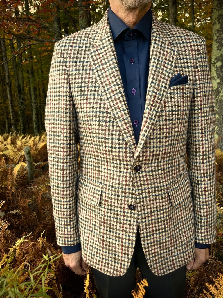 The COIGACH TWEED. Classic Cut Blazer.