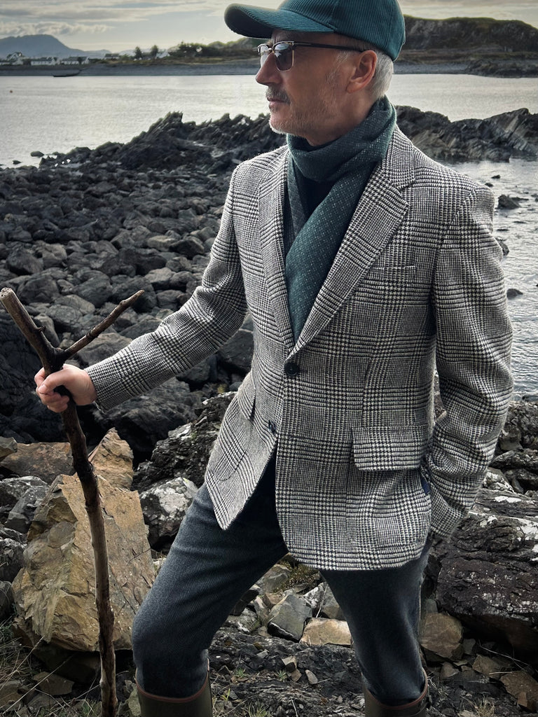 Charcoal Brown Prince of Wales Blazer. 38R ONLY.