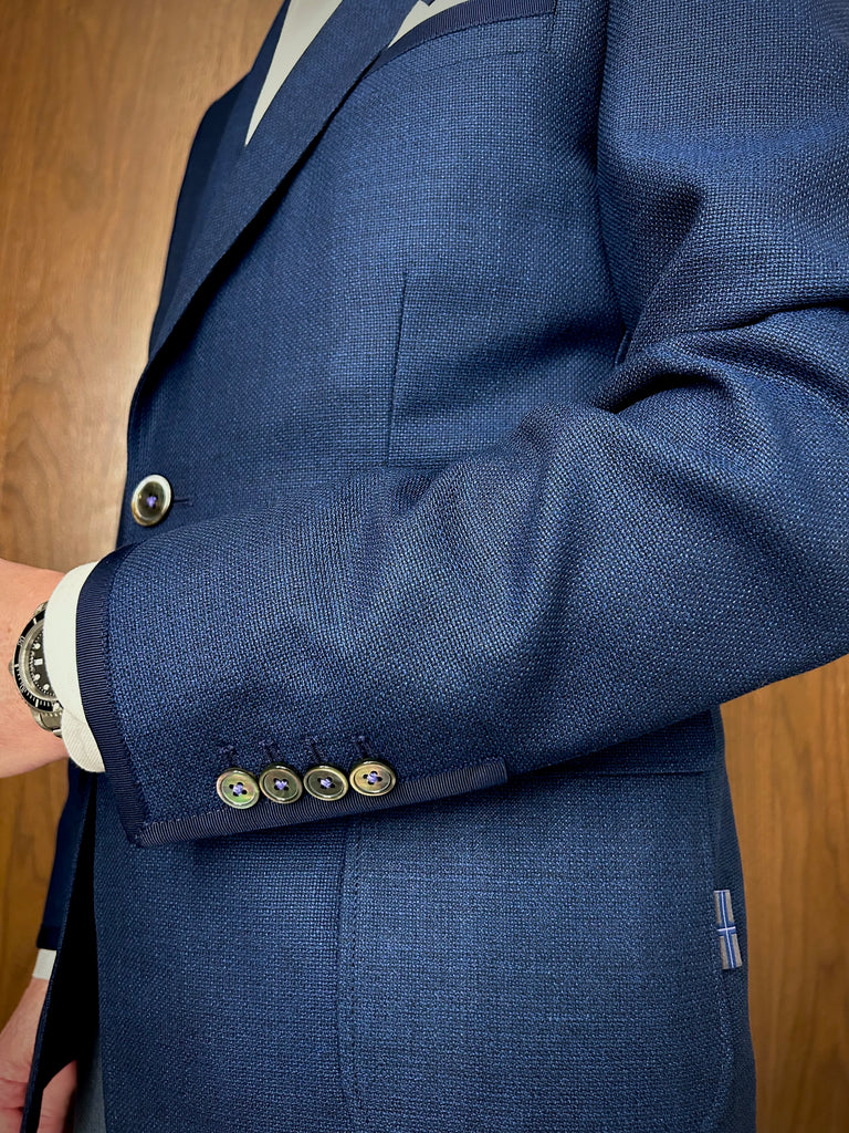 CLASSIC NAVY. Ultra-Lightweight Mesh Blazer.