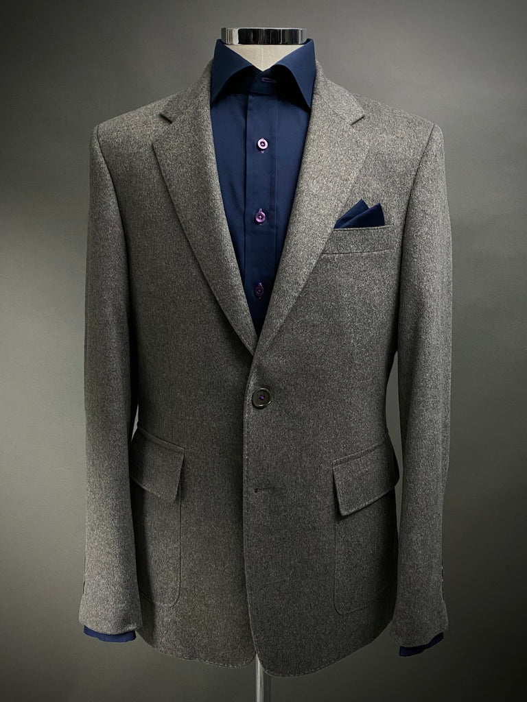 PURE CASHMERE (Ing LORO PIANA & C.) Doeskin Grey Blazer.