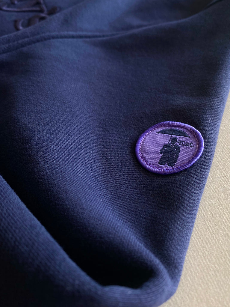 Tailored Fleece SWEATER with pocket.