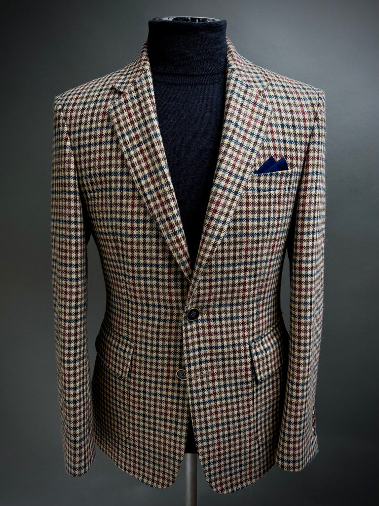The COIGACH TWEED. Classic Cut Blazer.