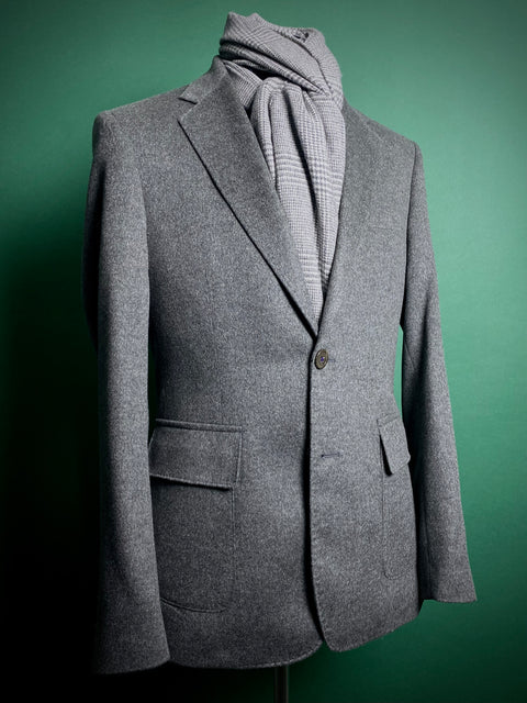 Pure Cashmere (Ing LORO PIANA & C.) Doeskin Grey Blazer.